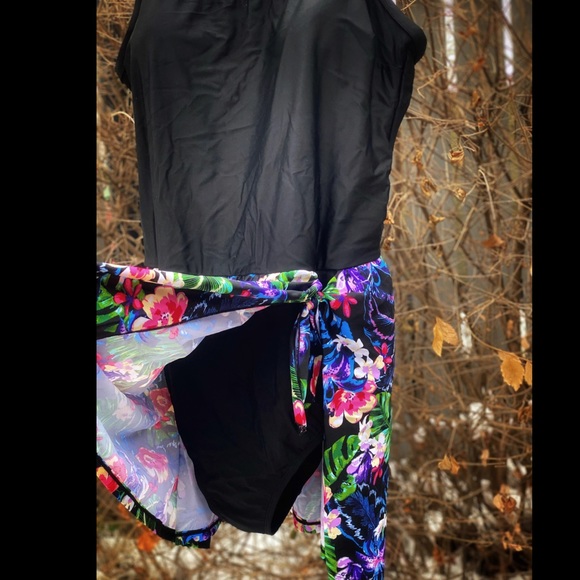 Krista Plus Size One Piece Bathing Suit With Skirt - Picture 2 of 3